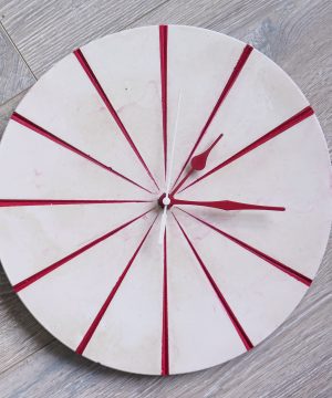 Ručne vyrobené nástenné hodiny – Red marble
