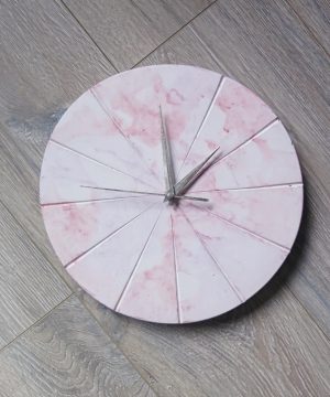 Ručne vyrobené nástenné hodiny – Pastel marble
