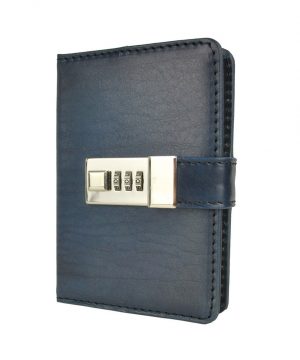 Kožený zápisník MINI ručne tieňovaný s číselným zámkom v tmavo modrej farbe